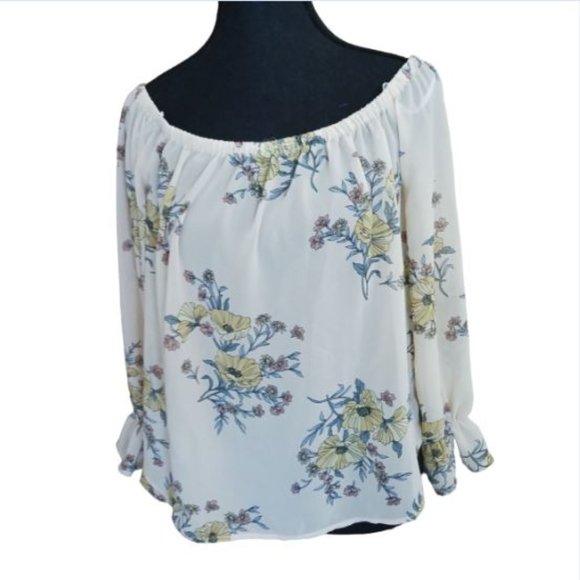 ❤️🛍️ Forever 21 Floral Peasant Blouse.   Size M❤️🛍️ - Picture 1 of 9